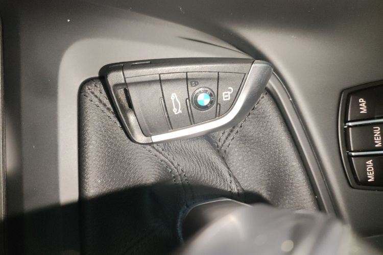 宝马X1 2022款 sDrive25Li 领先型中控内饰11