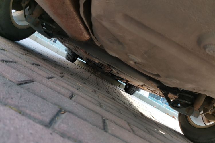 大众 朗逸 2013款 改款经典 1.6L 自动风尚版局部细节9009