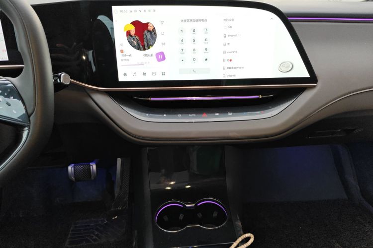 红旗EH7 2024款 690 Pro中控内饰16