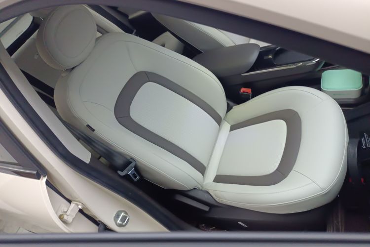 江淮钇为 钇为3 2023款 405km Air局部细节41