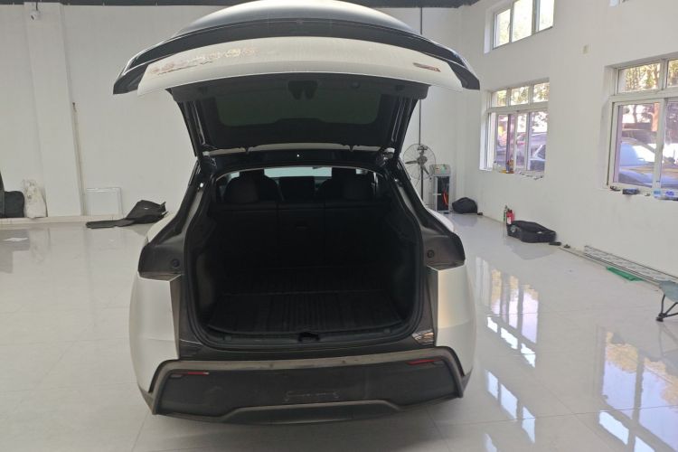 特斯拉 Model Y 2025款 长续航全轮驱动 首发版局部细节23