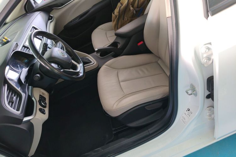 别克 英朗 2019款 15T 双离合互联精英型 国VI局部细节19