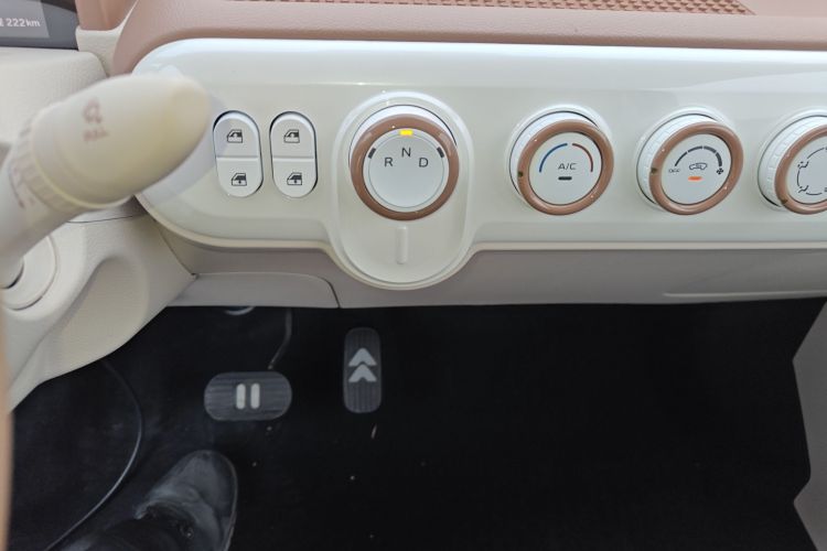 奔腾小马 2026款 222km 萌趣马 Plus中控内饰18