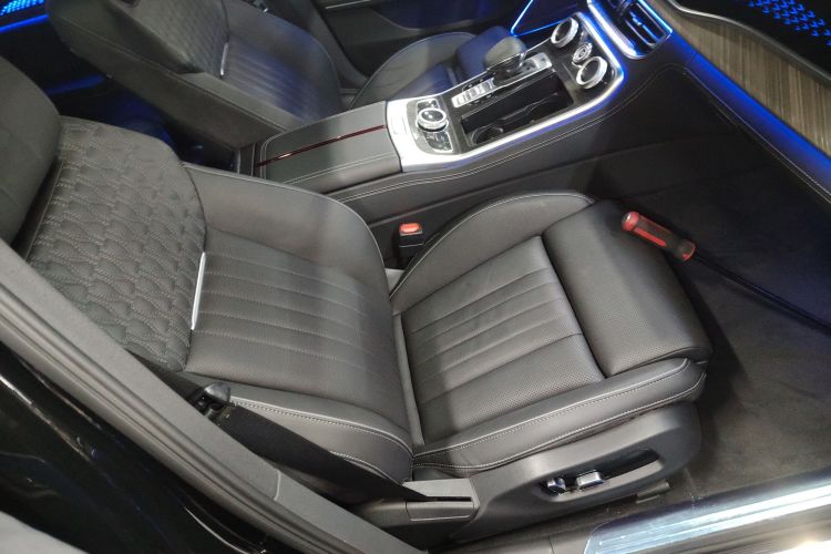 红旗H9 2022款 2.0T 智联旗畅版局部细节41