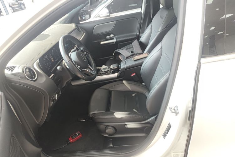 奔驰GLA 2022款 改款二 GLA 200局部细节19