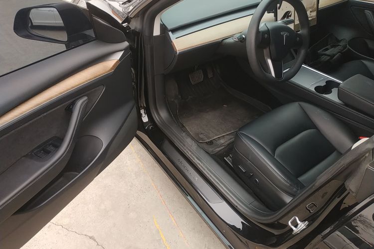 特斯拉 Model 3 2021款 标准续航后驱升级版中控内饰20