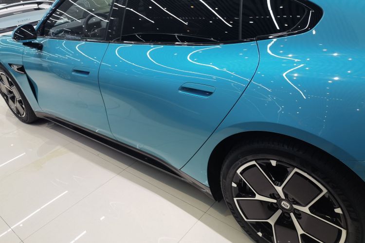 小米汽车 小米SU7 2024款 后驱超长续航高阶智驾Pro版车身外观4