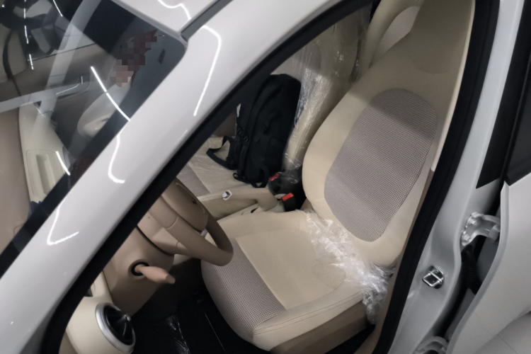 五菱汽车 宏光MINIEV 2025款 四门版 进阶款中控内饰19