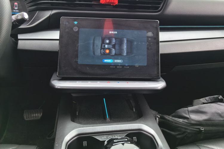 凯翼昆仑 2023款 昆仑 300 天际版中控内饰16