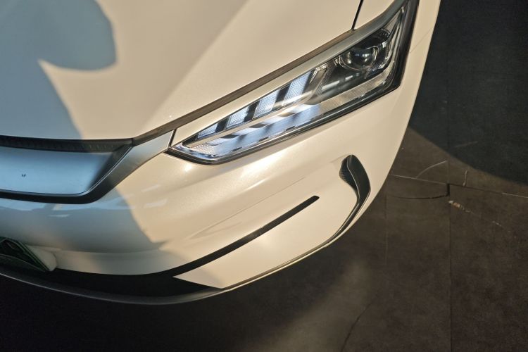 比亚迪 秦PLUS 2021款 EV 400KM 领畅版局部细节36