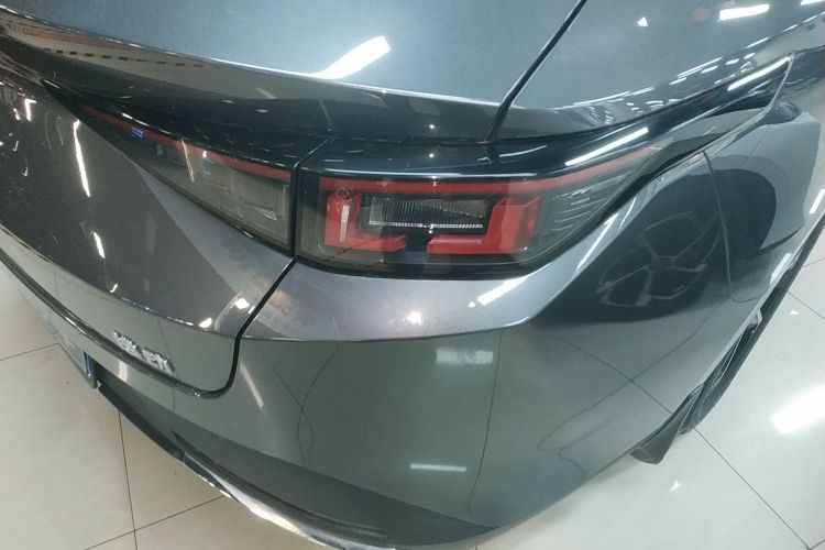 长安 逸动 2024款 1.5T GDI自动 畅享版车身外观6006