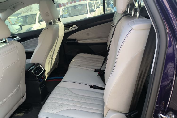 大众 ID.6 X 2021款 Pro 极智长续航版中控内饰7004