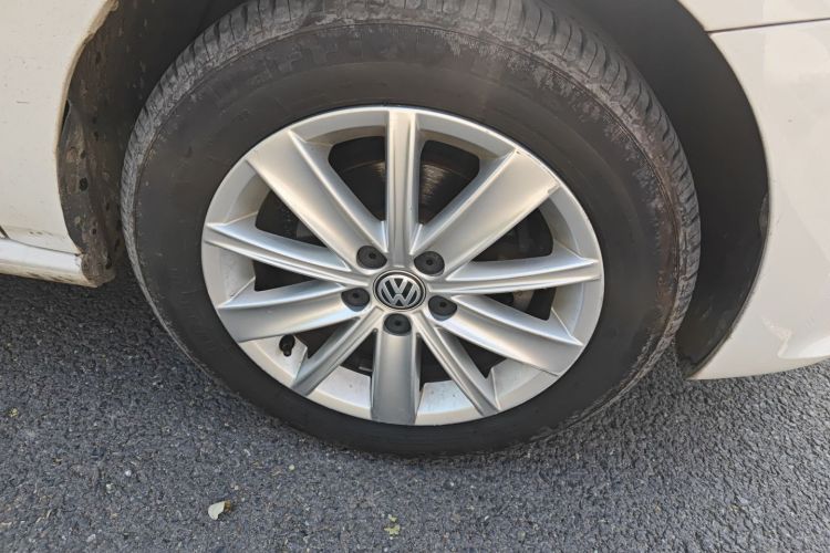 大众 Polo 2014款 1.6L 自动舒适版车身外观10