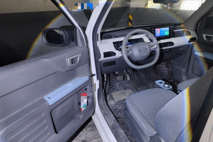 吉利银河 2023款 熊猫mini 200km 耐力熊中控内饰20