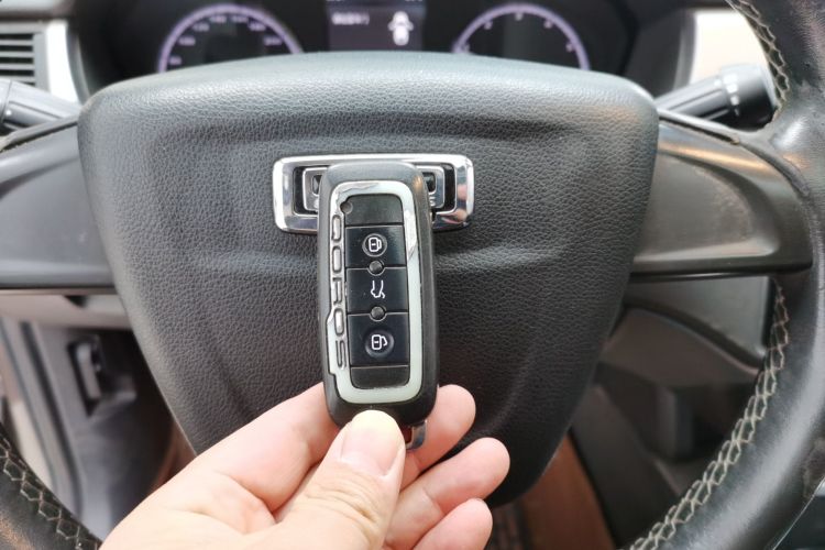 观致3 2014款 三厢 1.6L 自动致悦型中控内饰11