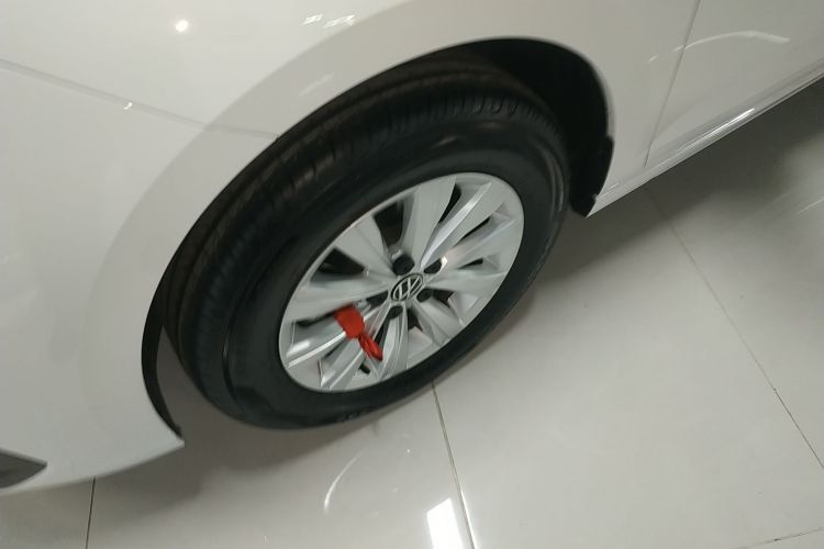 大众 朗逸 2025款 新锐 1.5L 出众新逸版车身外观6007