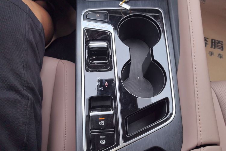 奔腾B70 2024款 龙腾版 1.5T 领跃型中控内饰18