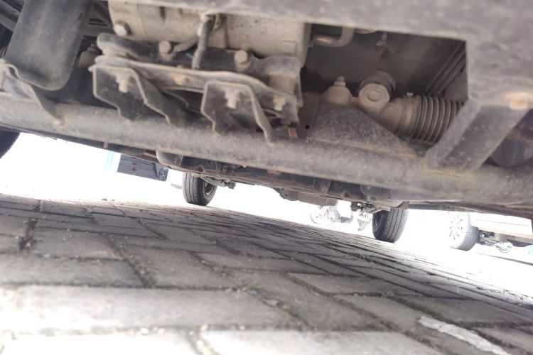 五菱汽车 宏光MINIEV 2021款 马卡龙夹心款 170km 三元锂局部细节9007