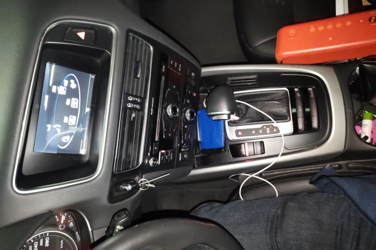 奥迪Q5 2013款 40 TFSI 进取型中控内饰16