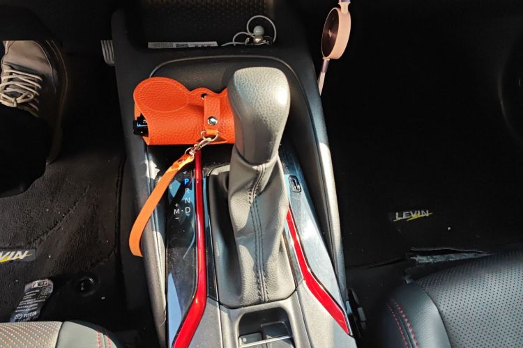 丰田 雷凌 2021款 185T CVT运动版中控内饰18