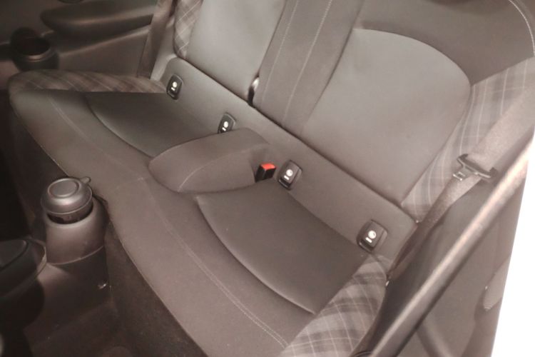 MINI 2016款 1.5T COOPER 先锋派中控内饰7004