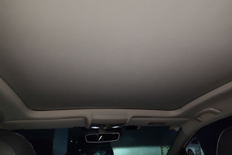 大众 2016款 途安L 280TSI DSG舒雅版中控内饰22