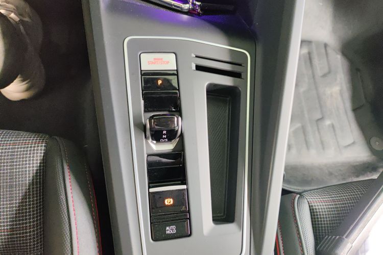 大众 高尔夫GTI 2023款 380TSI DSG GTI局部细节18