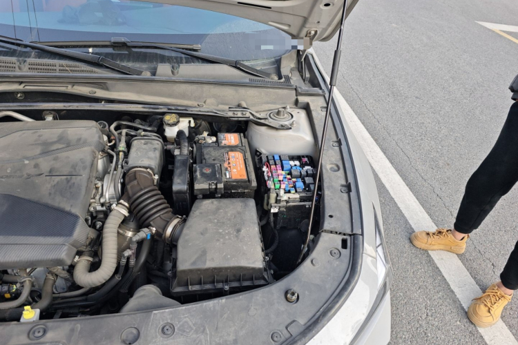 长安UNI-V 2023款 1.5T 运动版局部细节9007