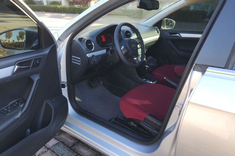 大众 捷达 2015款 1.6L 自动舒适型中控内饰7003