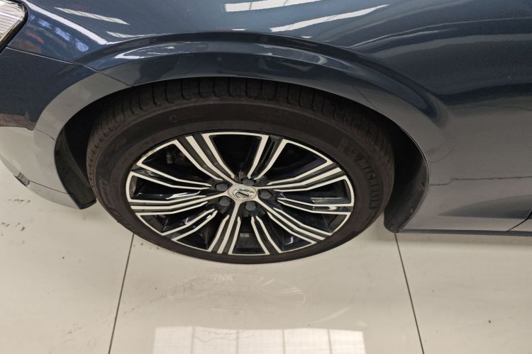 沃尔沃S60 2020款 T4 智远豪华版车身外观35