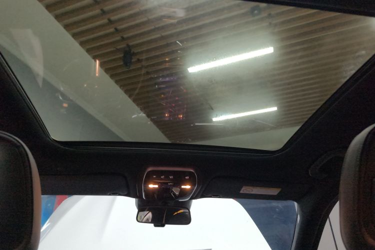 奔驰C级 2022款 C 260 L 运动版中控内饰22