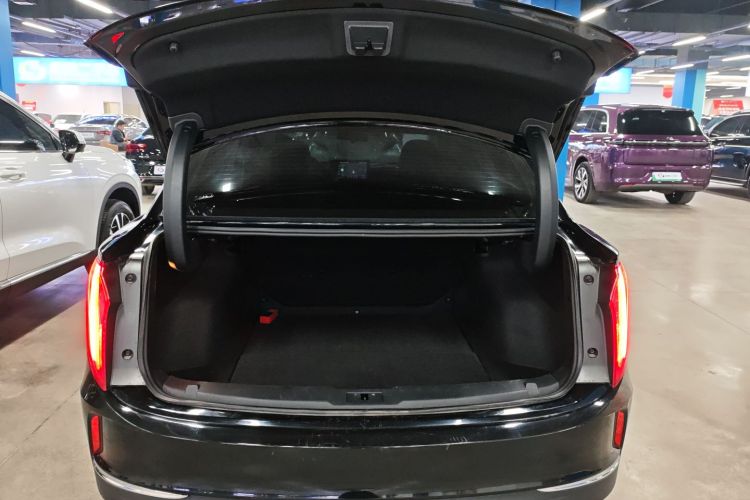 红旗E-QM5 2024款 500km 出行版机舱底盘23