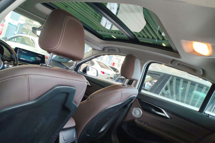 宝马1系 2021款 改款 120i M运动曜夜版局部细节22