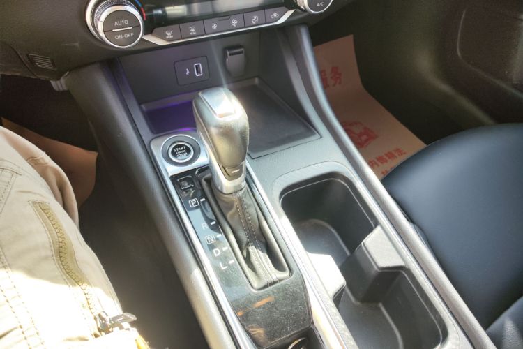 日产 轩逸 2021款 1.6L XL CVT悦享版中控内饰18