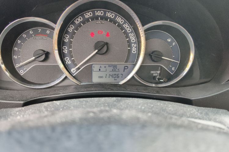 丰田 卡罗拉 2014款 1.6L CVT GL中控内饰15