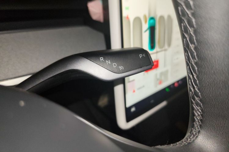 特斯拉 Model Y 2024款 后轮驱动版中控内饰18