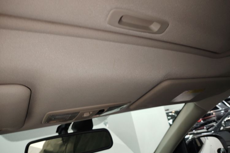 三菱 欧蓝德 2019款 2.4L 四驱致享版 5座 国VI局部细节22