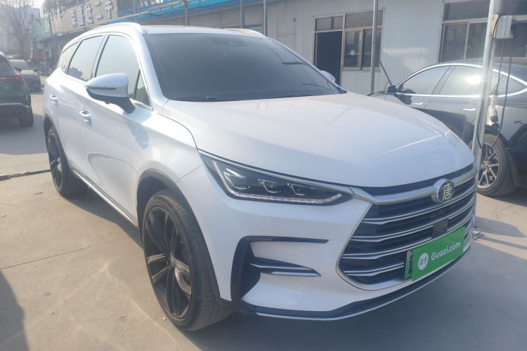 比亚迪 唐新能源 2021款 DM 2.0T 四驱高性能版创世旗舰型车身外观3