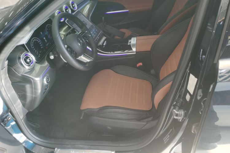 奔驰C级 2022款 C 260 L 运动版局部细节19