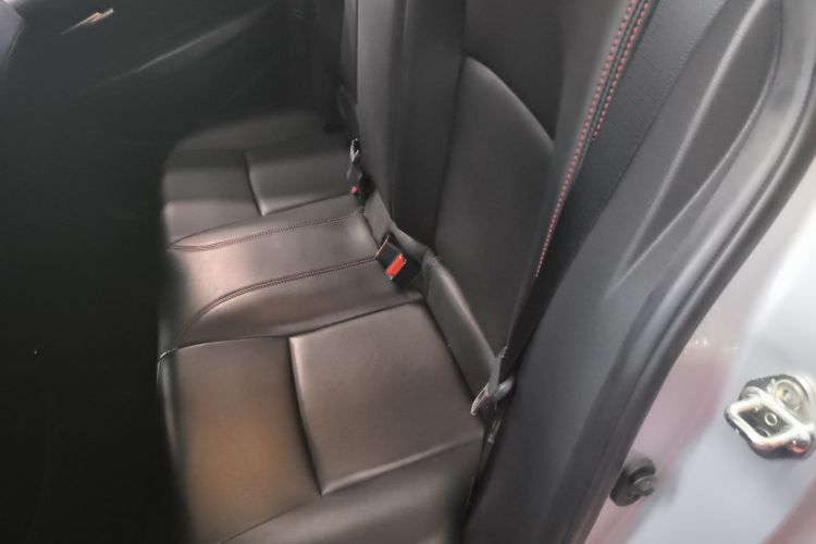 丰田 雷凌 2021款 双擎 1.8H E-CVT豪华版中控内饰7004