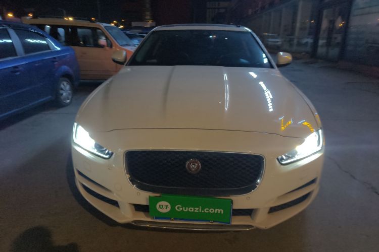 捷豹XEL 2018款 2.0T 250PS 尊享版车身外观2