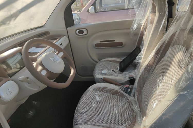 奔腾小马 2026款 222km 萌趣马 Plus中控内饰19