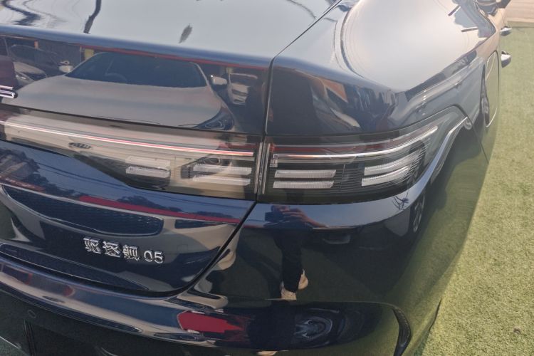 比亚迪 驱逐舰05 2024款 荣耀版 DM-i 55KM 豪华型车身外观9