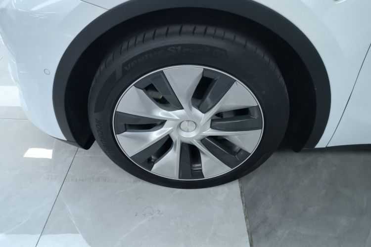 特斯拉 Model Y 2021款 长续航全轮驱动版车身外观6007