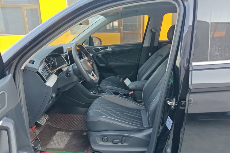 大众 途观L 2023款 改款 330TSI 自动两驱R-Line越享版中控内饰19