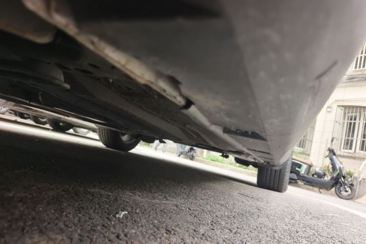 福特 福克斯 2012款 三厢 1.6L 自动舒适型局部细节9004