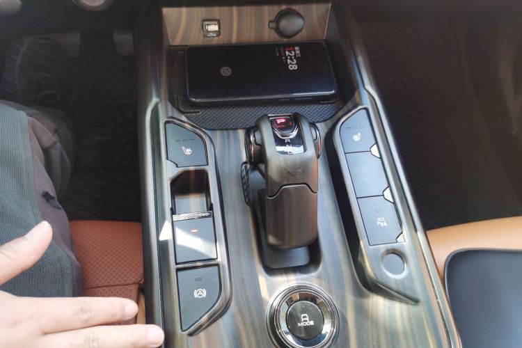 哈弗猛龙新能源 2024款 Hi4 102 Pro中控内饰18