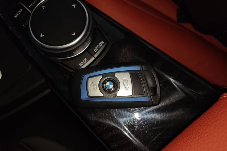 宝马3系GT 2018款 330i xDrive M运动型中控内饰7001