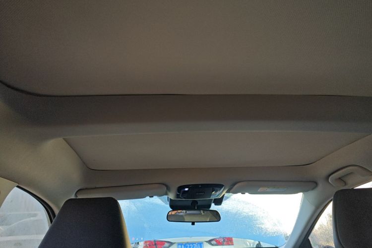 丰田 凯美瑞 2024款  双擎 2.0HG 尊贵版局部细节22