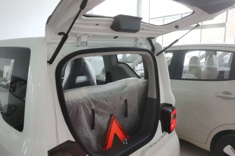 吉利银河 熊猫 2025款 210km 元气熊机舱底盘23